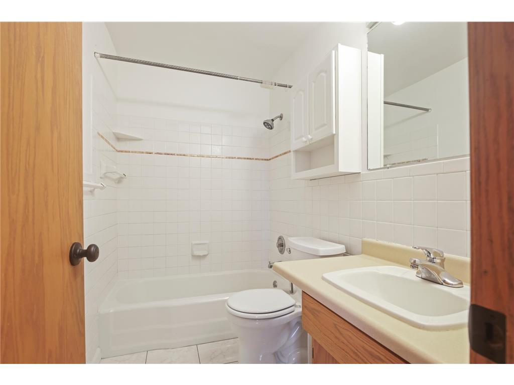 9143 Highway 55 #103 Golden Valley MN 55427 7048764 image17