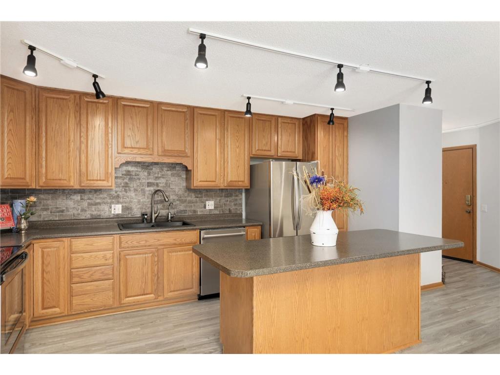 9143 Highway 55 #301 Golden Valley MN 55427 6819383 image12