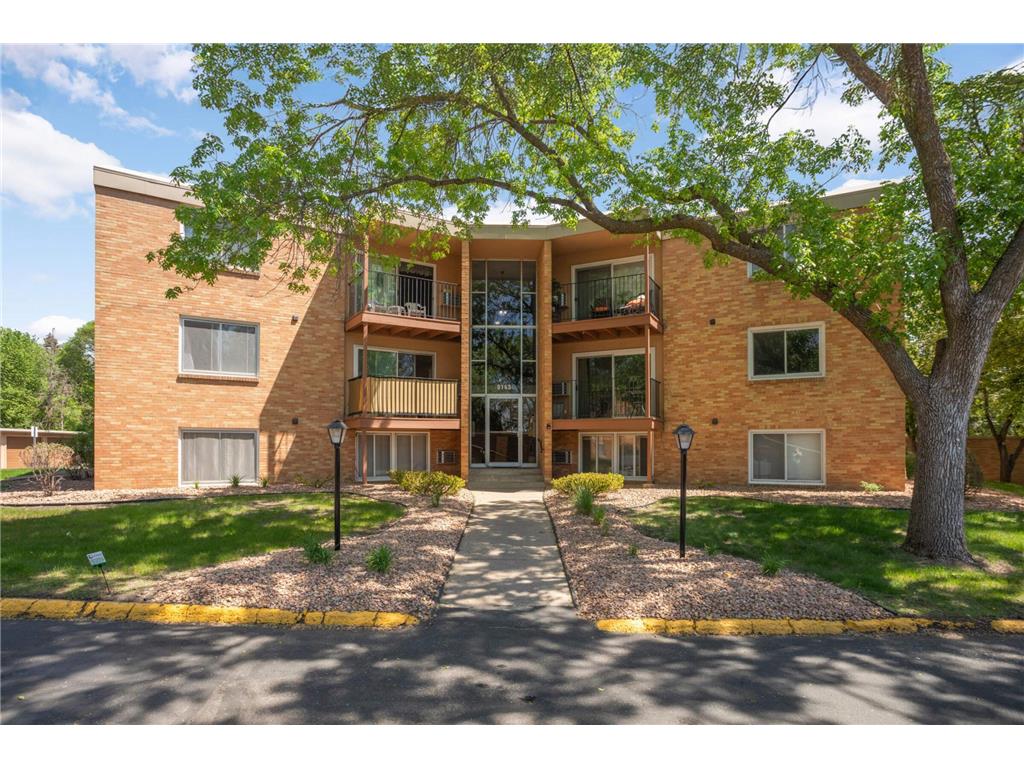 9143 Highway 55 #301 Golden Valley MN 55427 7015815 image3