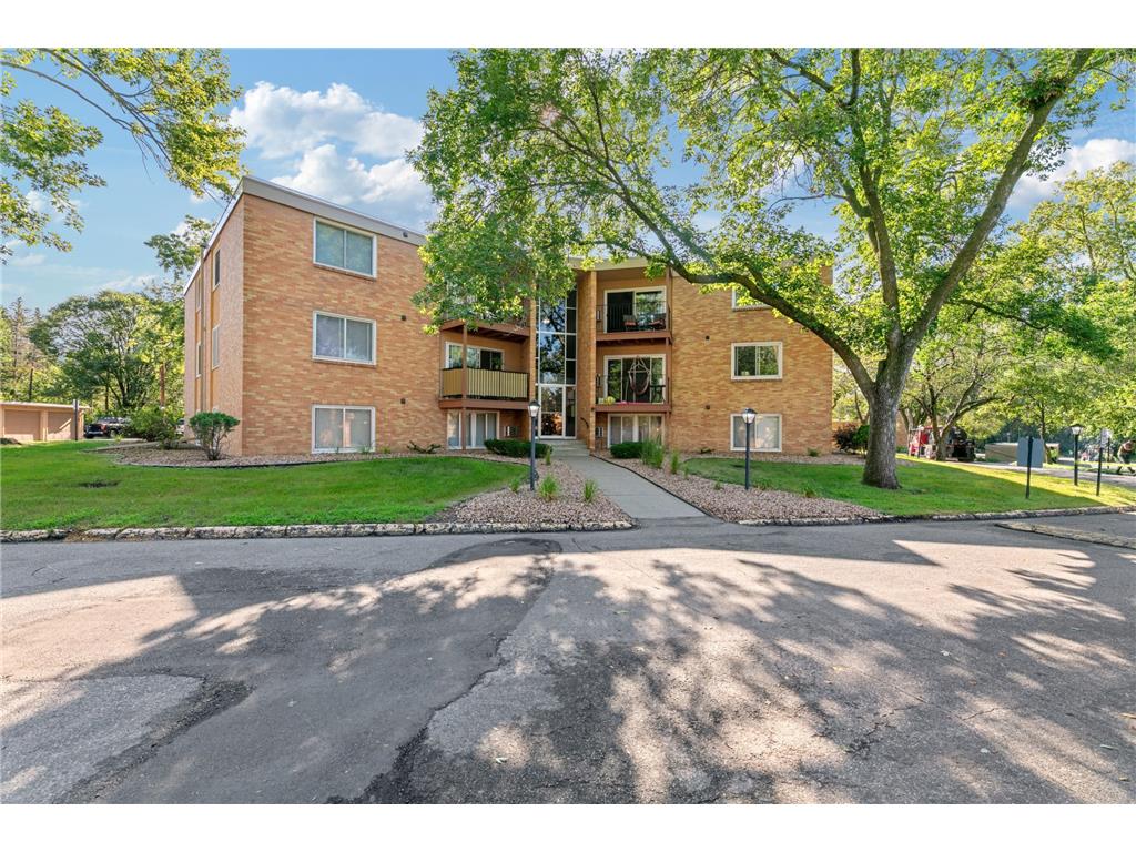 9143 Highway 55 #305 Golden Valley MN 55427 7075144 image1