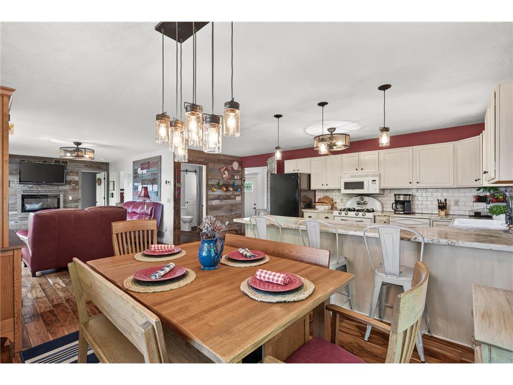 9145 Arnold Avenue NW Silver Creek Twp MN 55362 - Eagle 7086701 image10