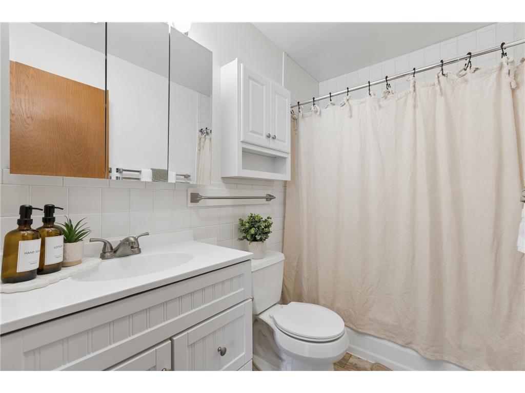9147 Highway 55 #202 Golden Valley MN 55427 7072175 image19