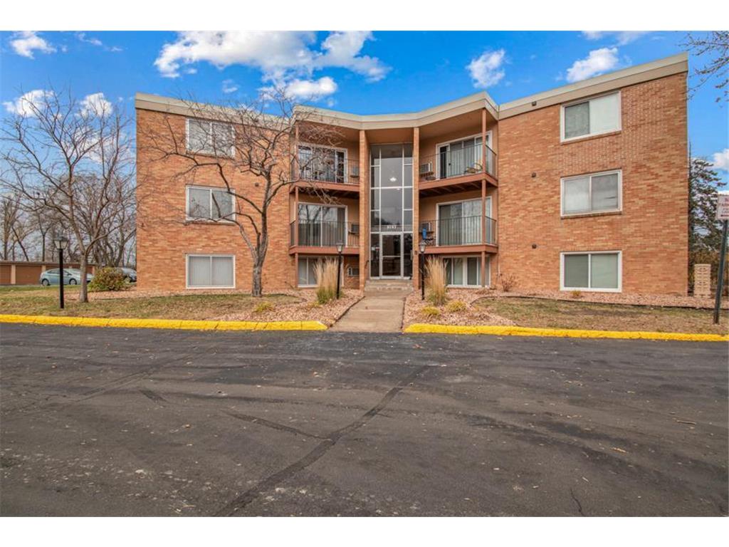 9147 Highway 55 #203 Golden Valley MN 55427 6682061 image1