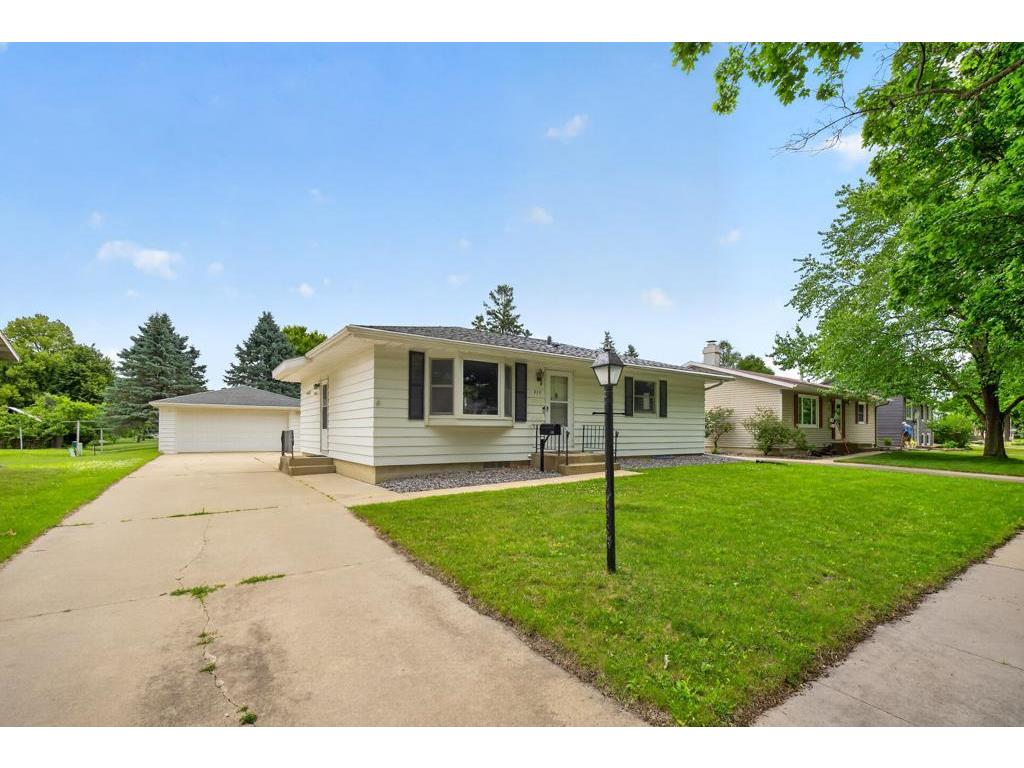 915 16 1/4 Street SE Rochester MN 55904 7098870 image1