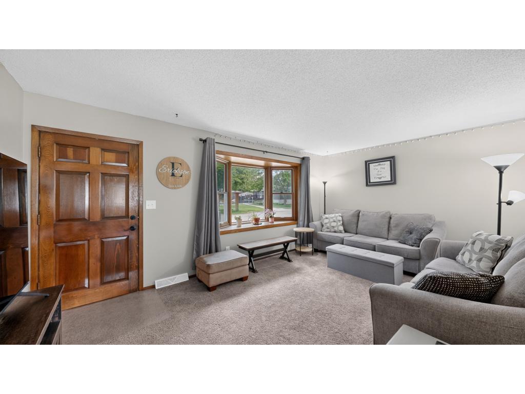 915 16 1/4 Street SE Rochester MN 55904 7098870 image2