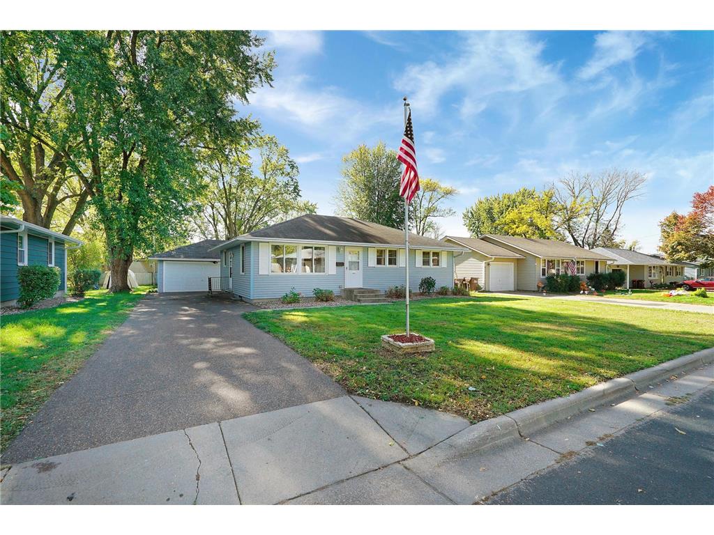 915 6th Street W Hastings MN 55033 6453980 image1
