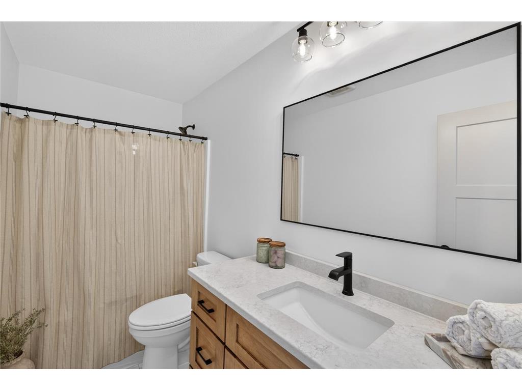 915 7th Avenue Wanamingo MN 55983 7082423 image33