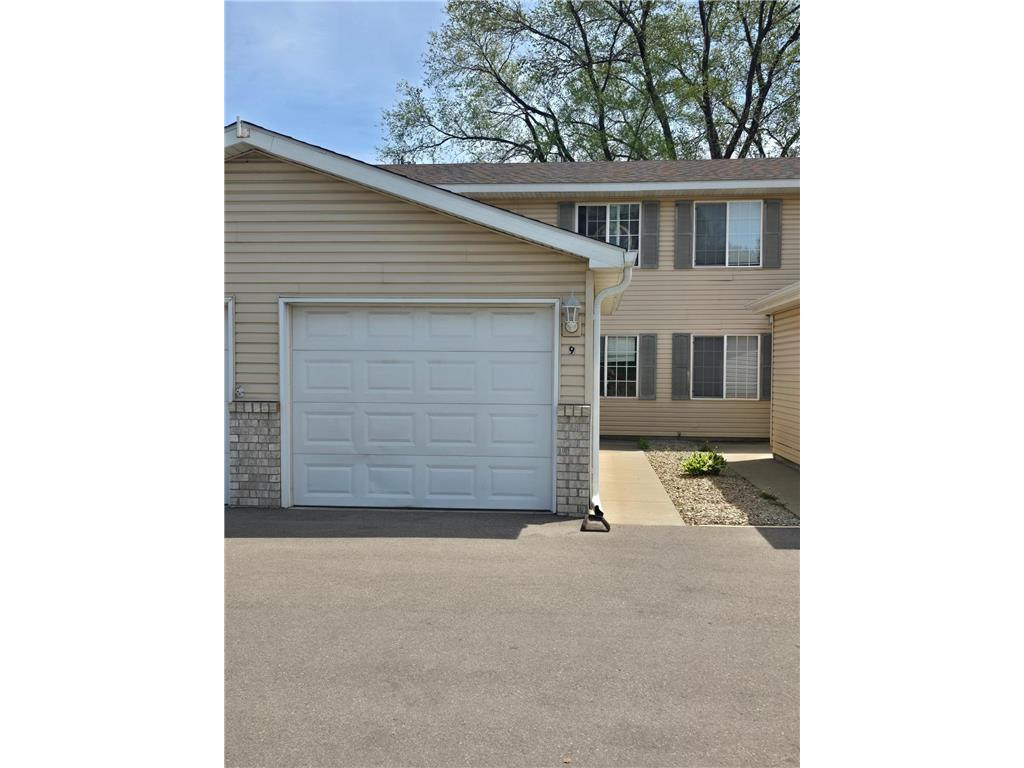 915 7th Street #9 Jordan MN 55352 7072766 image1