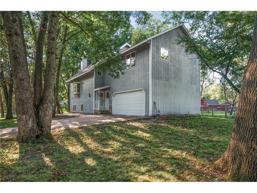 915 88th Avenue NW Coon Rapids MN 55433 6603741 image1