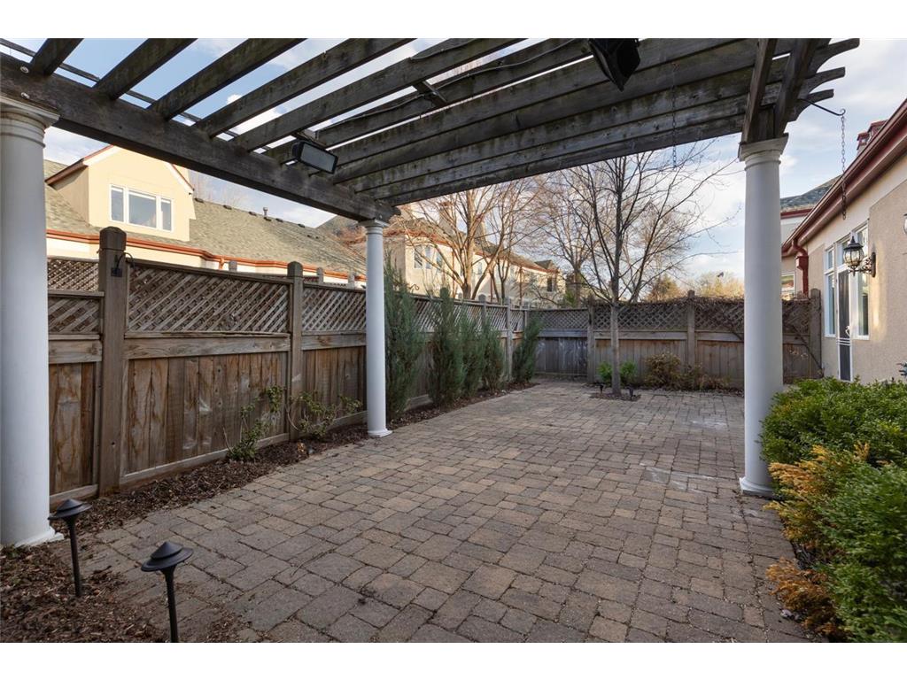 915 Coventry Place, Edina, MN, 55435 MLS 6519570 Edina Realty