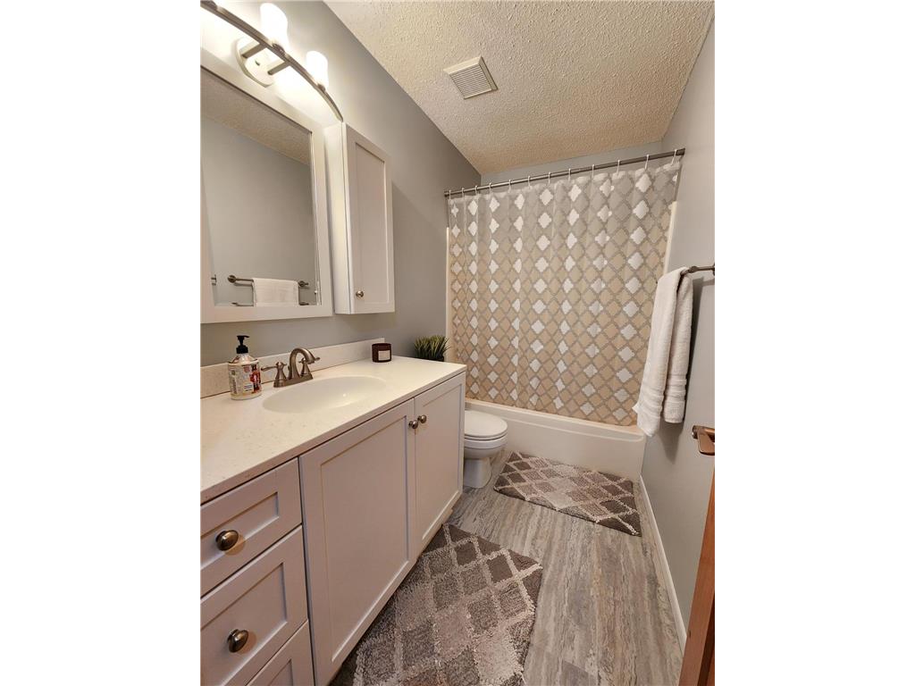 915 Ferndale Street S Maplewood MN 55119 7086877 image17