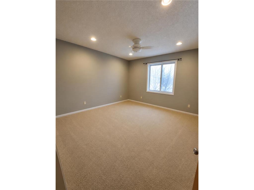 915 Ferndale Street S Maplewood MN 55119 7086877 image20