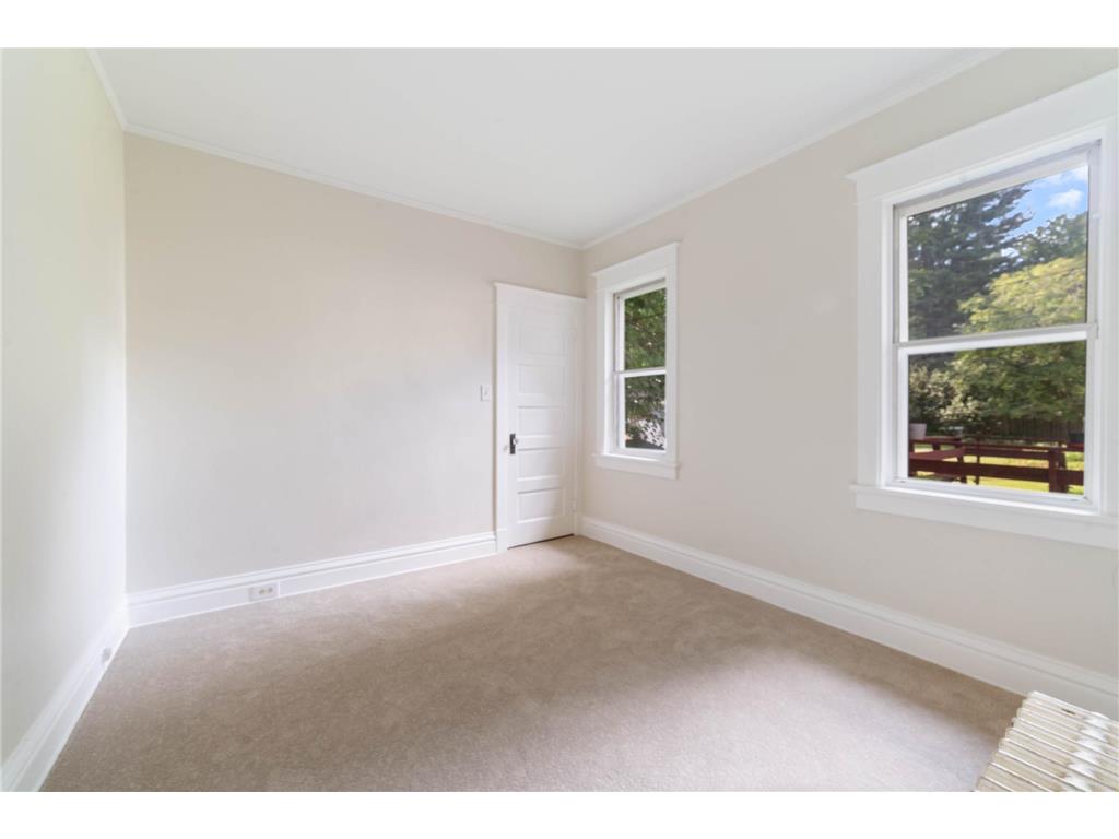 915 Grandview Avenue Duluth MN 55812 7038754 image12