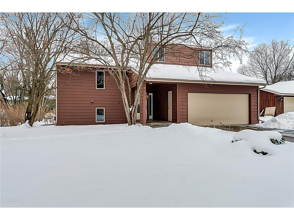 915 Highland Avenue W Northfield MN 55057 6316806 image1
