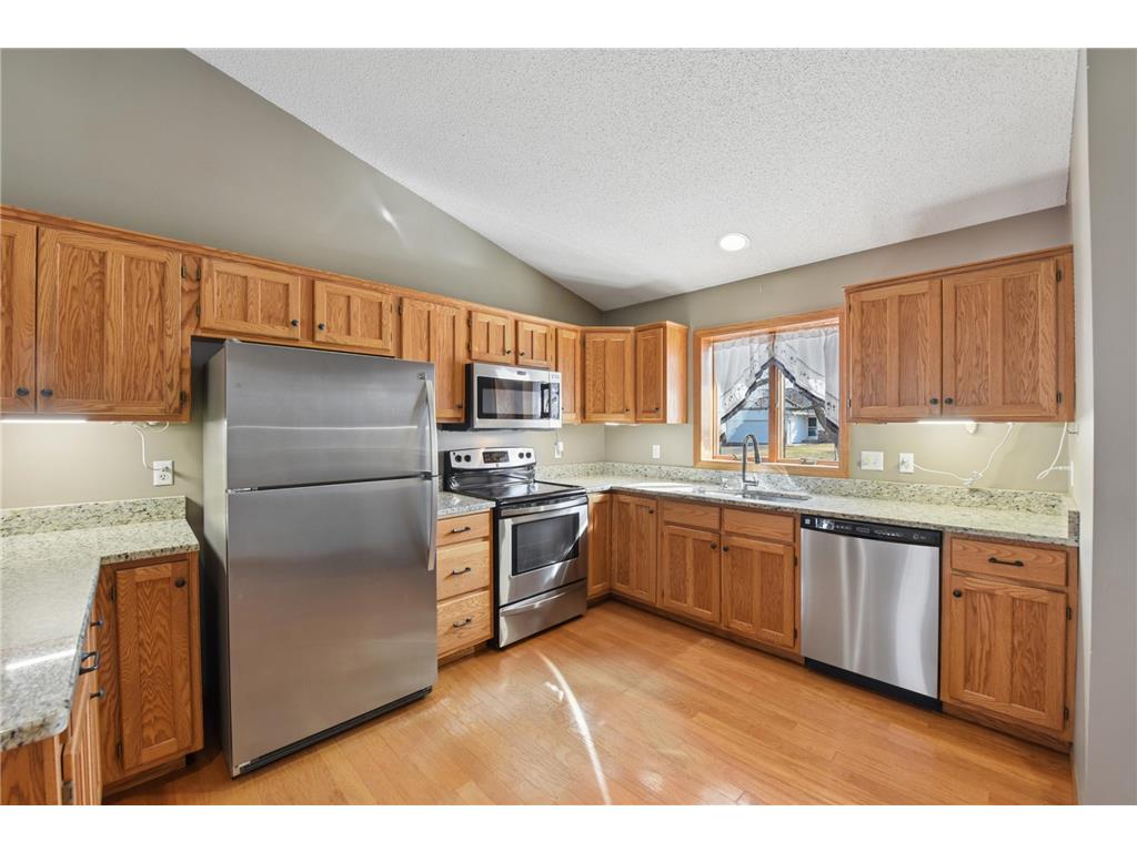 915 Lucille Court River Falls WI 54022 7037895 image4