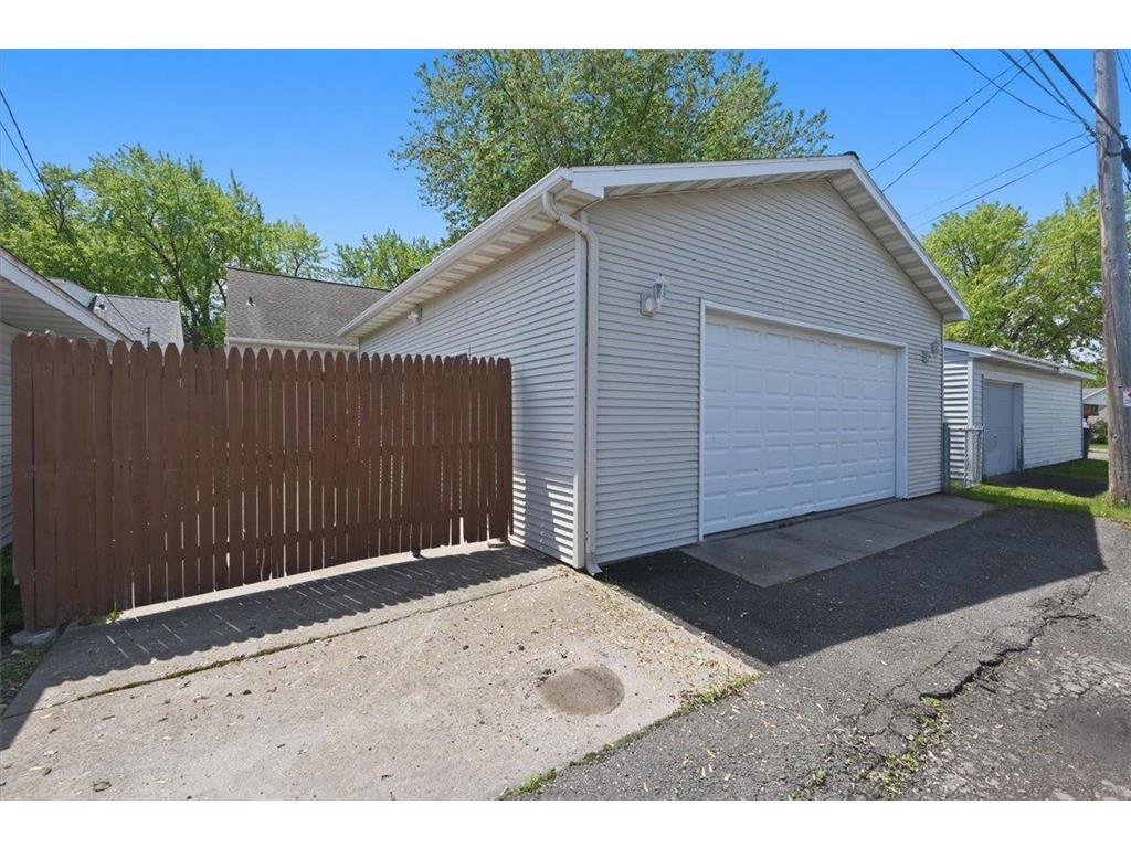 915 N 22nd Street Superior WI 54880 7094769 image21