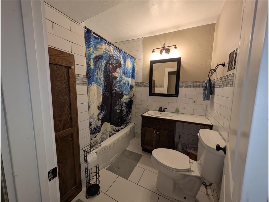 915 Rose Avenue E Saint Paul MN 55106 7035641 image9