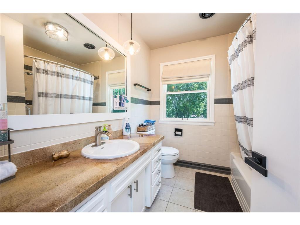 915 S Hampton Street Fairmont MN 56031 6780437 image21