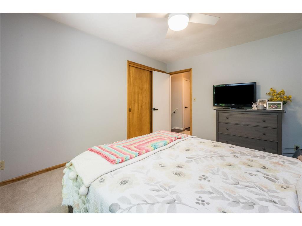 915 S Hampton Street Fairmont MN 56031 6780437 image23