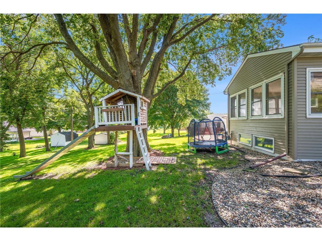 915 S Hampton Street Fairmont MN 56031 6780437 image38