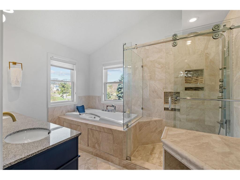 9154 Edinburgh Lane Woodbury MN 55125 7080843 image17