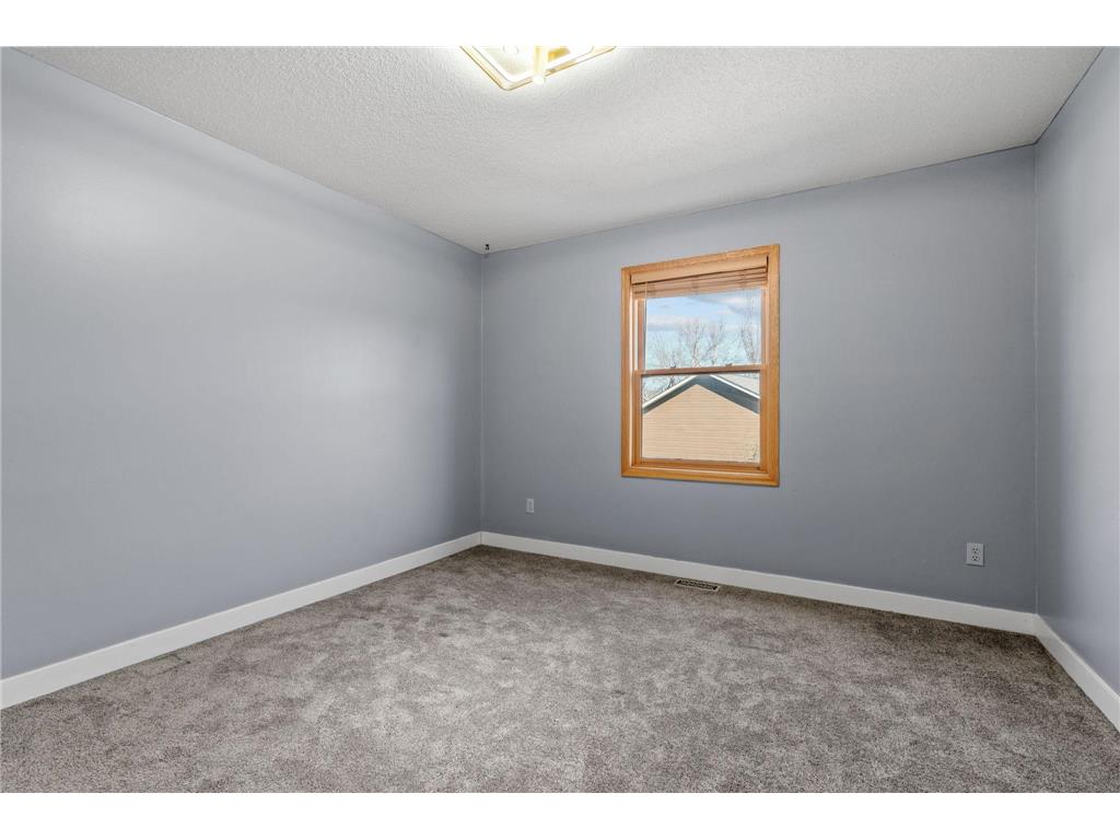 9154 Edinburgh Lane Woodbury MN 55125 7080843 image20