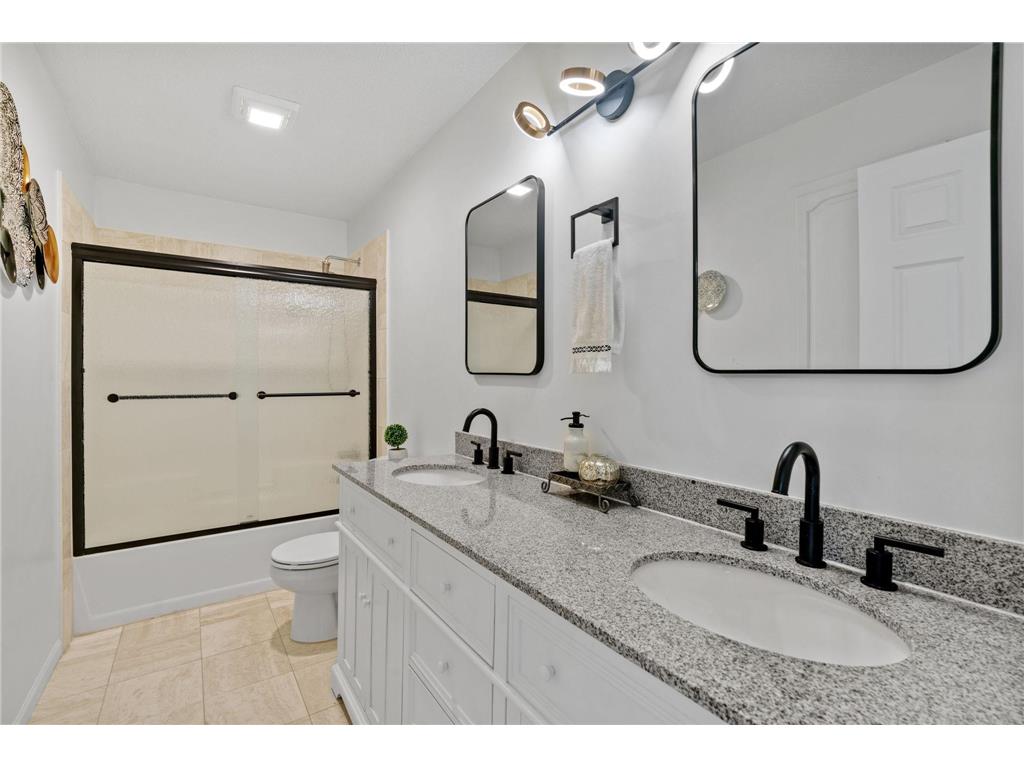 9154 Edinburgh Lane Woodbury MN 55125 7080843 image21