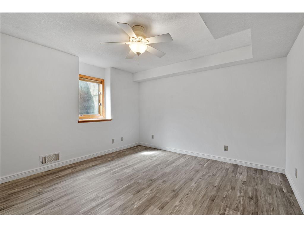 9154 Edinburgh Lane Woodbury MN 55125 7080843 image23