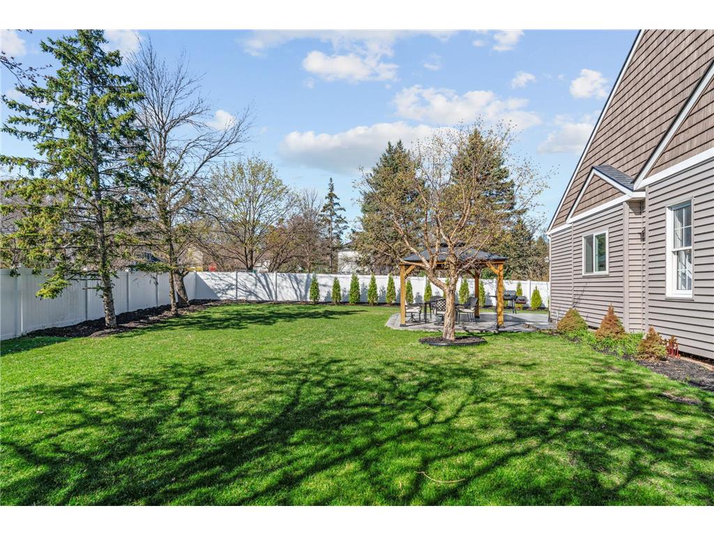 9154 Edinburgh Lane Woodbury MN 55125 7080843 image26