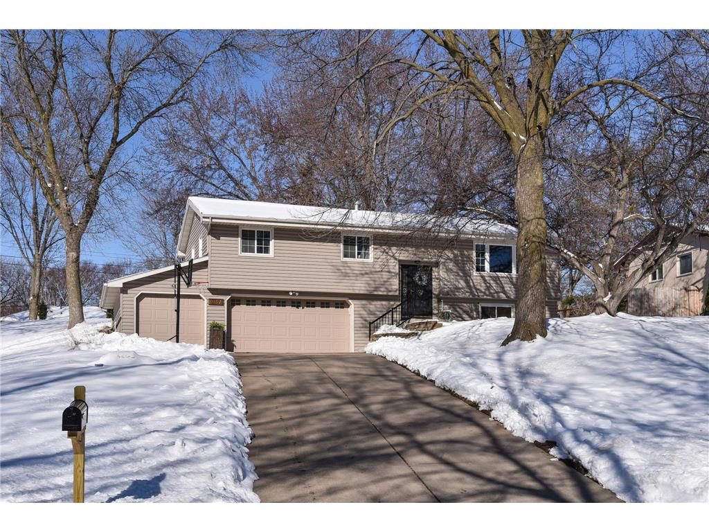 9157 Yucca Lane N Maple Grove MN 55369 6511374 image1