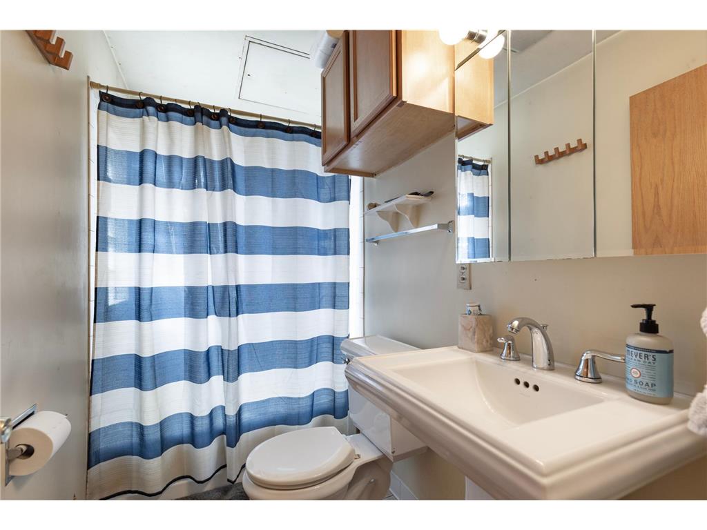 916 14th Avenue NE Minneapolis MN 55413 6780517 image9