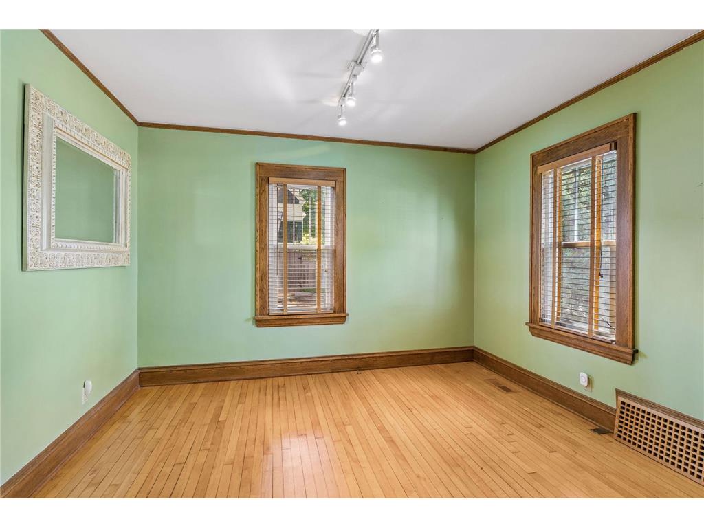 916 34th Street W Minneapolis MN 55408 7101947 image12