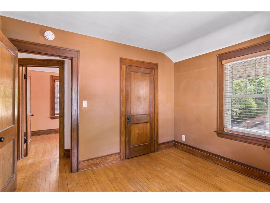 916 34th Street W Minneapolis MN 55408 7101947 image23