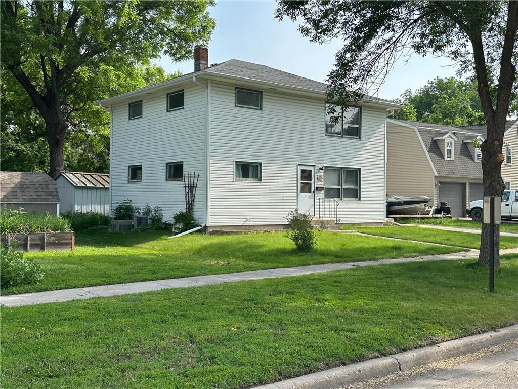 916 5th Avenue N Moorhead MN 56560 6732768 image1