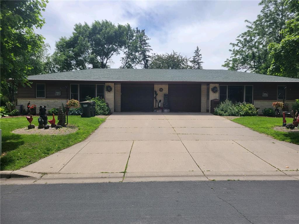 916 & 926 Thomas Avenue SW Hutchinson MN 55350 6542563 image1