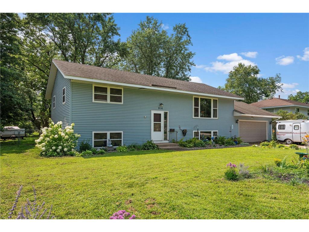 916 Adams Street Anoka MN 55303 6771986 image1