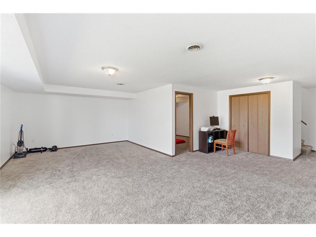 916 Armstrong Boulevard N Saint James MN 56081 7063995 image28
