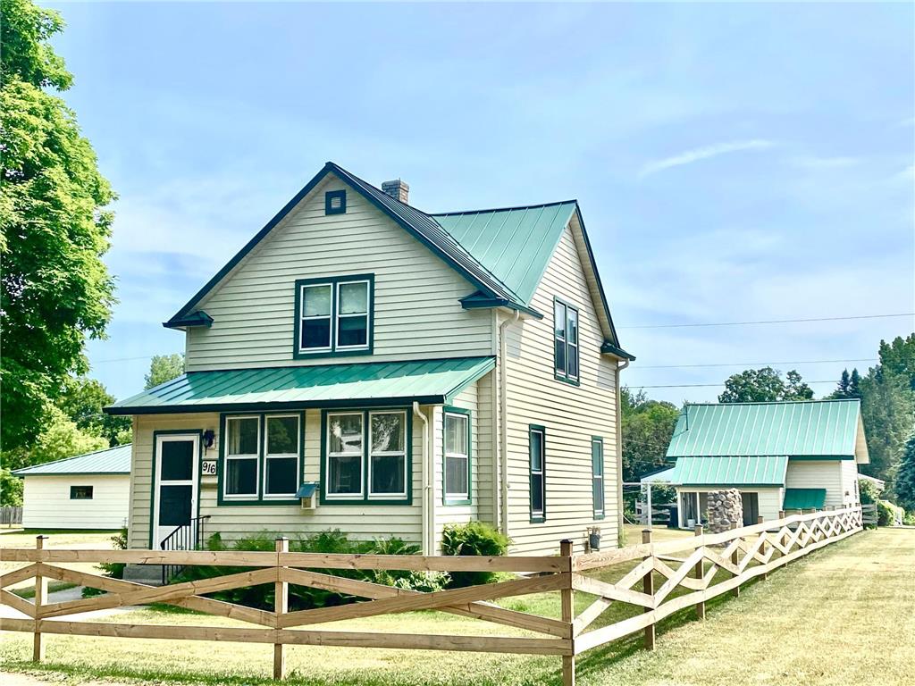 916 Birch Street, Crosby, MN, 56441 MLS 6387035 Edina Realty