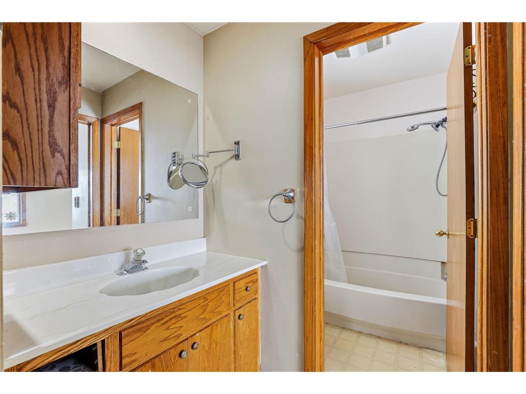 916 Honeysuckle Lane Farmington MN 55024 7002151 image14