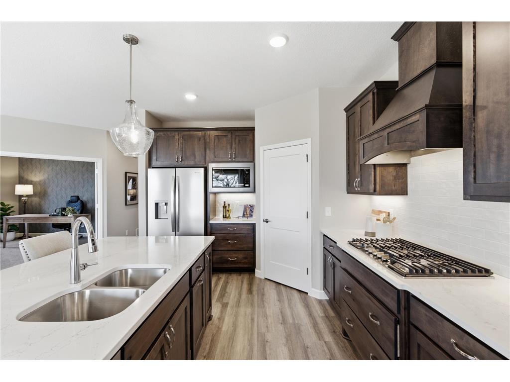 916 Kepler Avenue NE Hanover MN 55341 7049956 image4