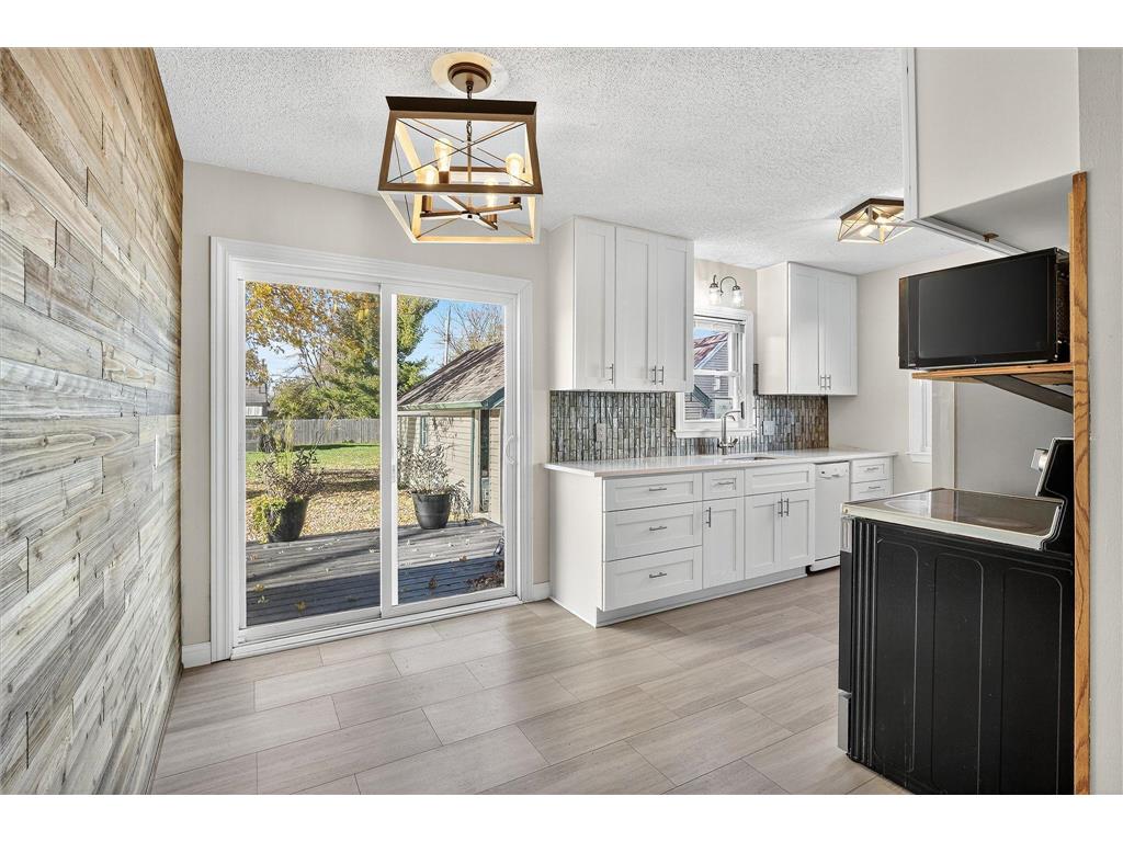 916 Linn Avenue SW Owatonna MN 55060 6814836 image1