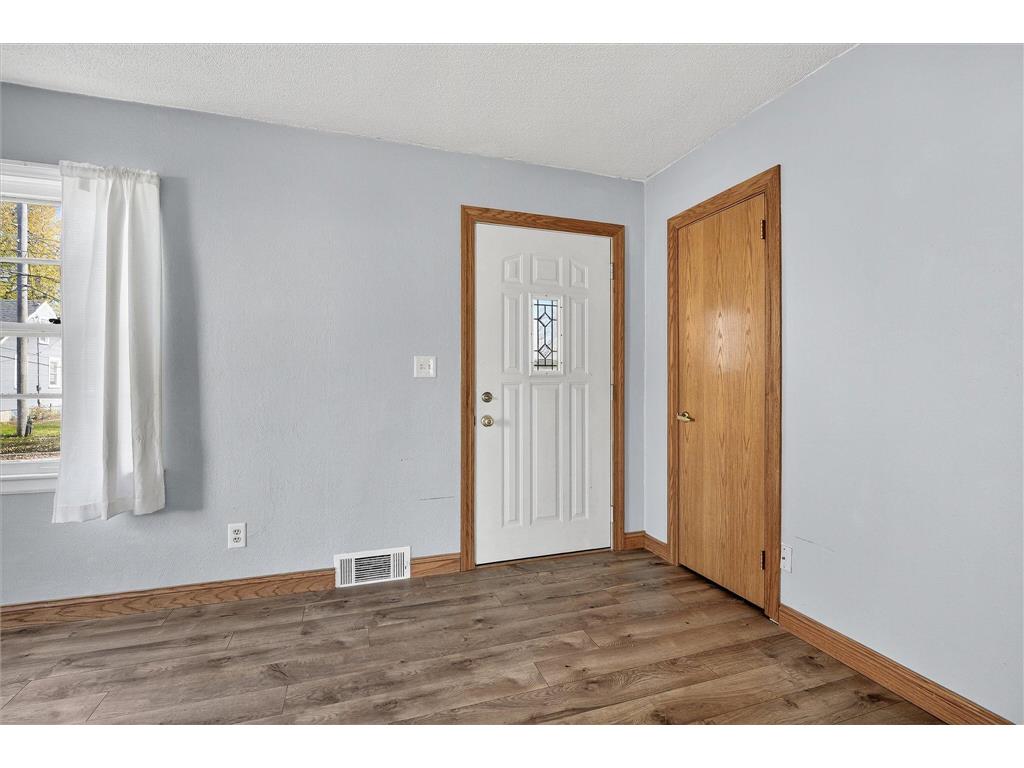 916 Linn Avenue SW Owatonna MN 55060 6814836 image13