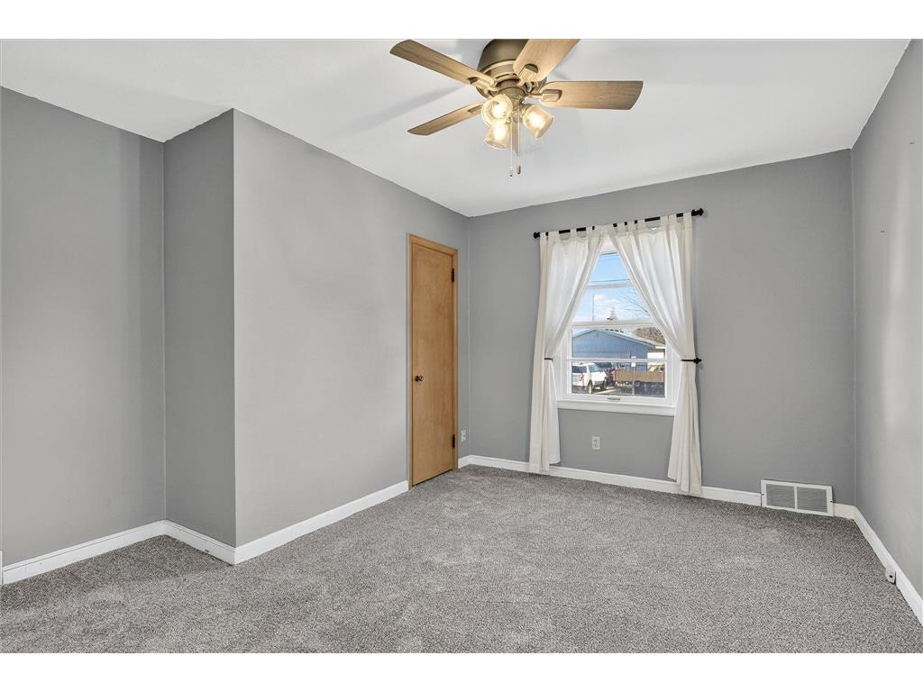 916 Linn Avenue SW Owatonna MN 55060 6814836 image18