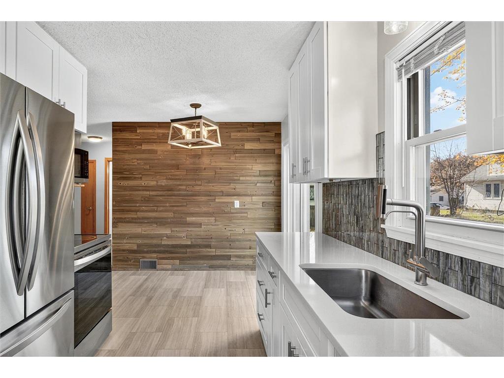 916 Linn Avenue SW Owatonna MN 55060 6814836 image2