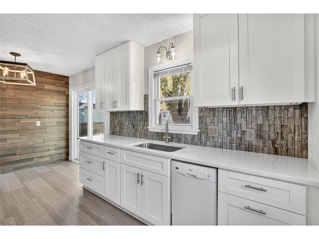 916 Linn Avenue SW Owatonna MN 55060 6814836 image3