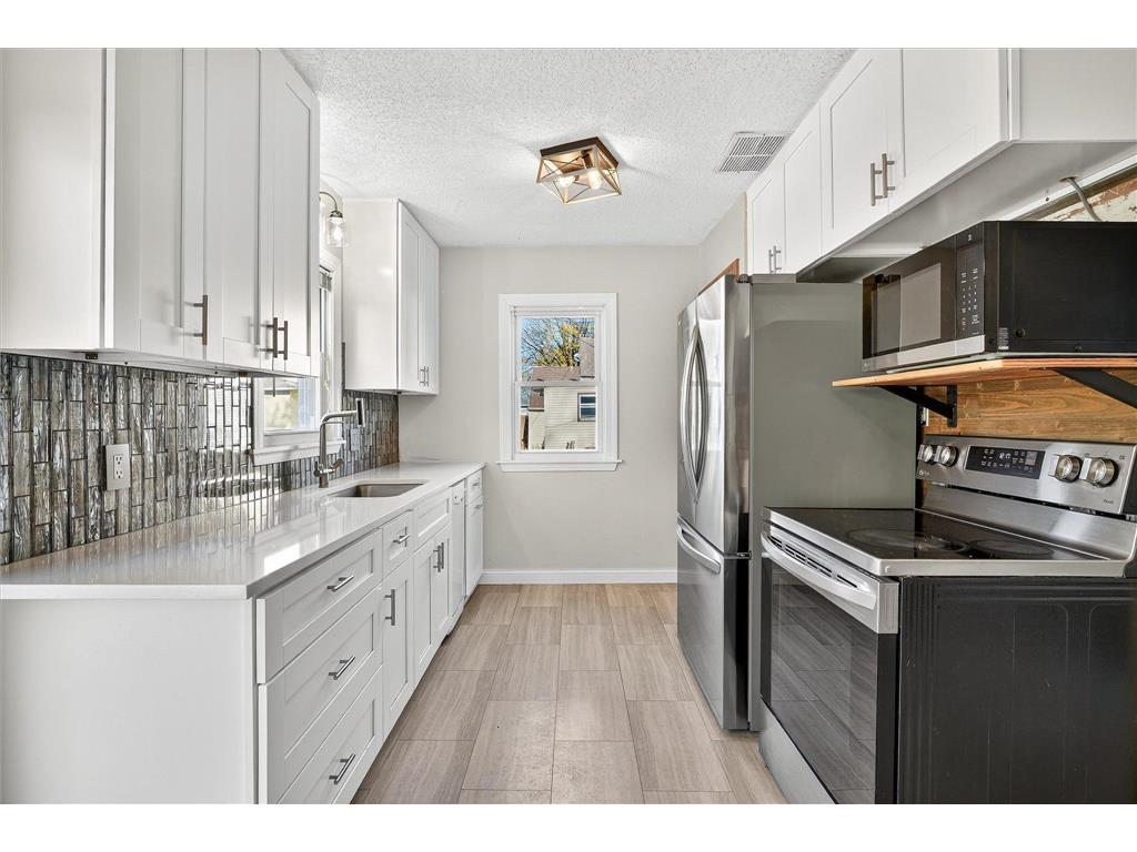 916 Linn Avenue SW Owatonna MN 55060 6814836 image4