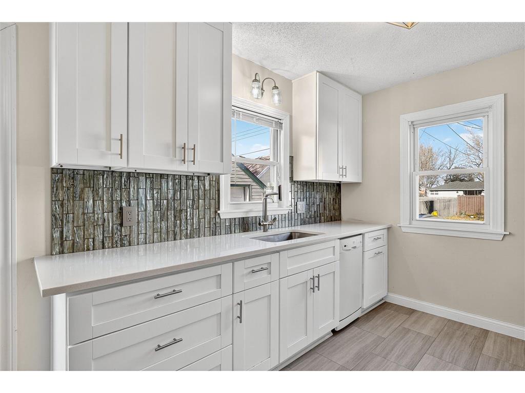 916 Linn Avenue SW Owatonna MN 55060 6814836 image5