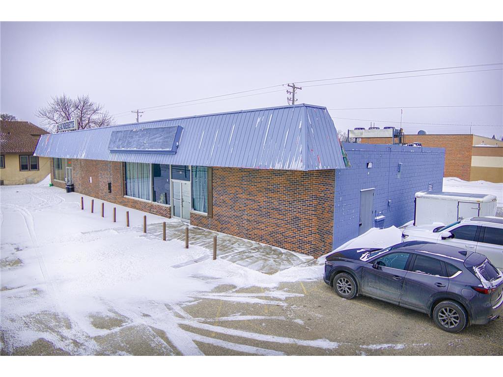 916 Litchfield Avenue SW Willmar MN 56201 7006932 image10