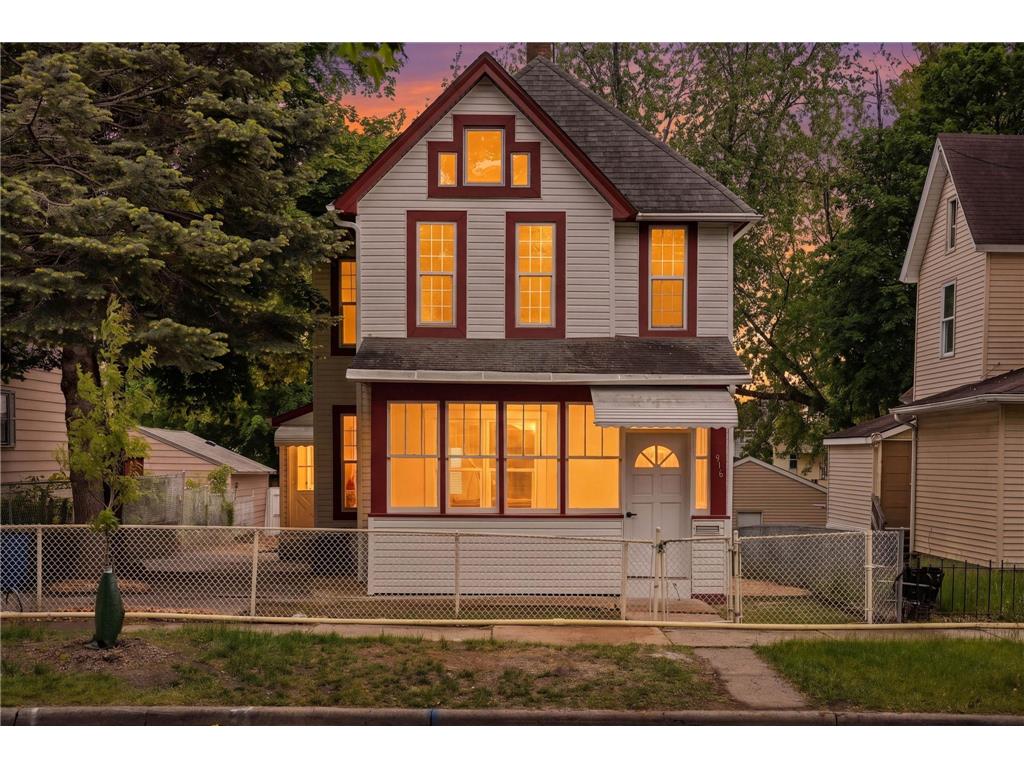 916 Magnolia Avenue E Saint Paul MN 55106 7081088 image1
