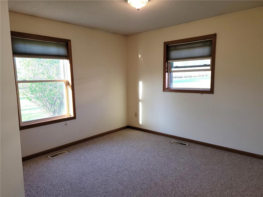 916 Mcdermott Avenue Kandiyohi MN 56251 7070255 image16